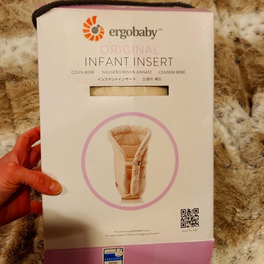 Ergo baby infant insert